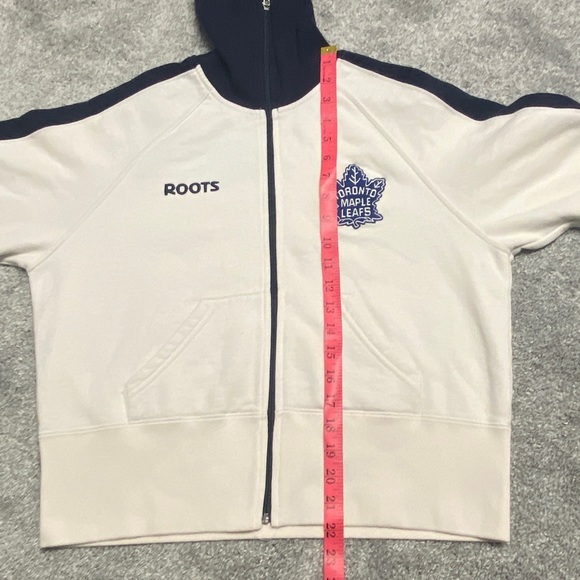 Rare Off-White Vintage Roots Toronto Maple Leafs Zip Up, L - Picture 4 of 16